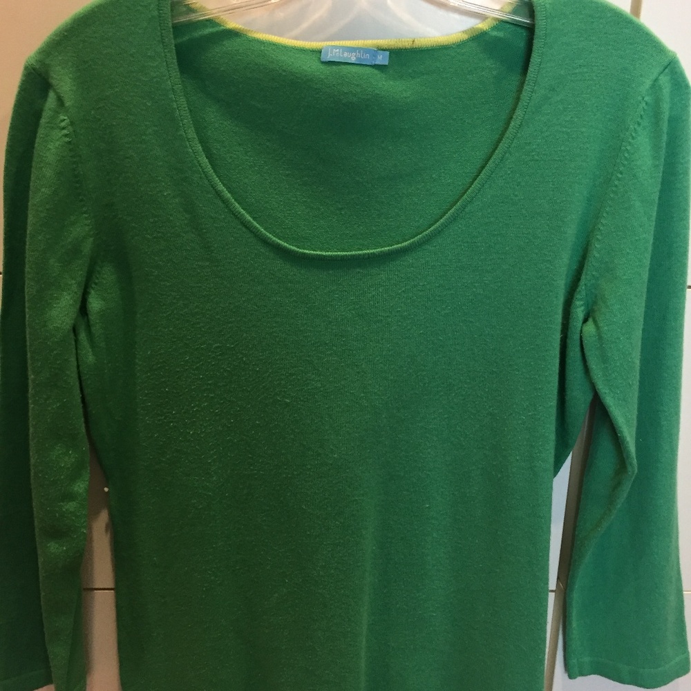 J McLaughlin kelly Green knit scoop neck sweater, 3/4 sleeves,  womens medium
